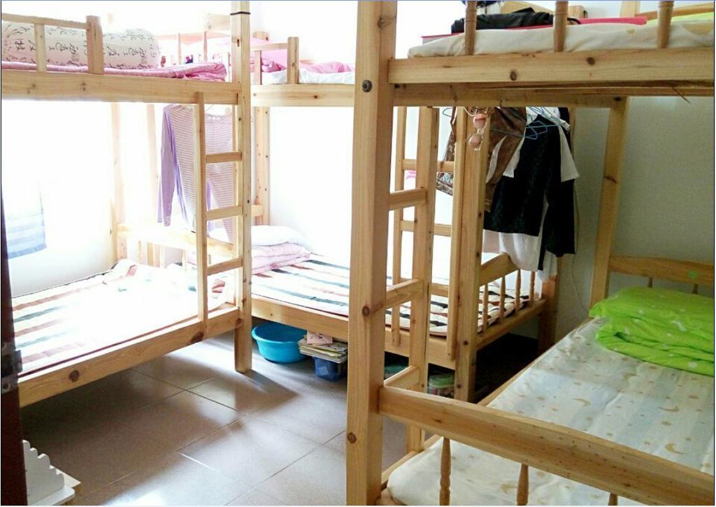 Backyard Youth Hostel Xiamen Bilik gambar